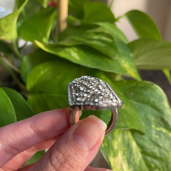 Forever 21 - Large Statement Ring - Picture 3 of 10
